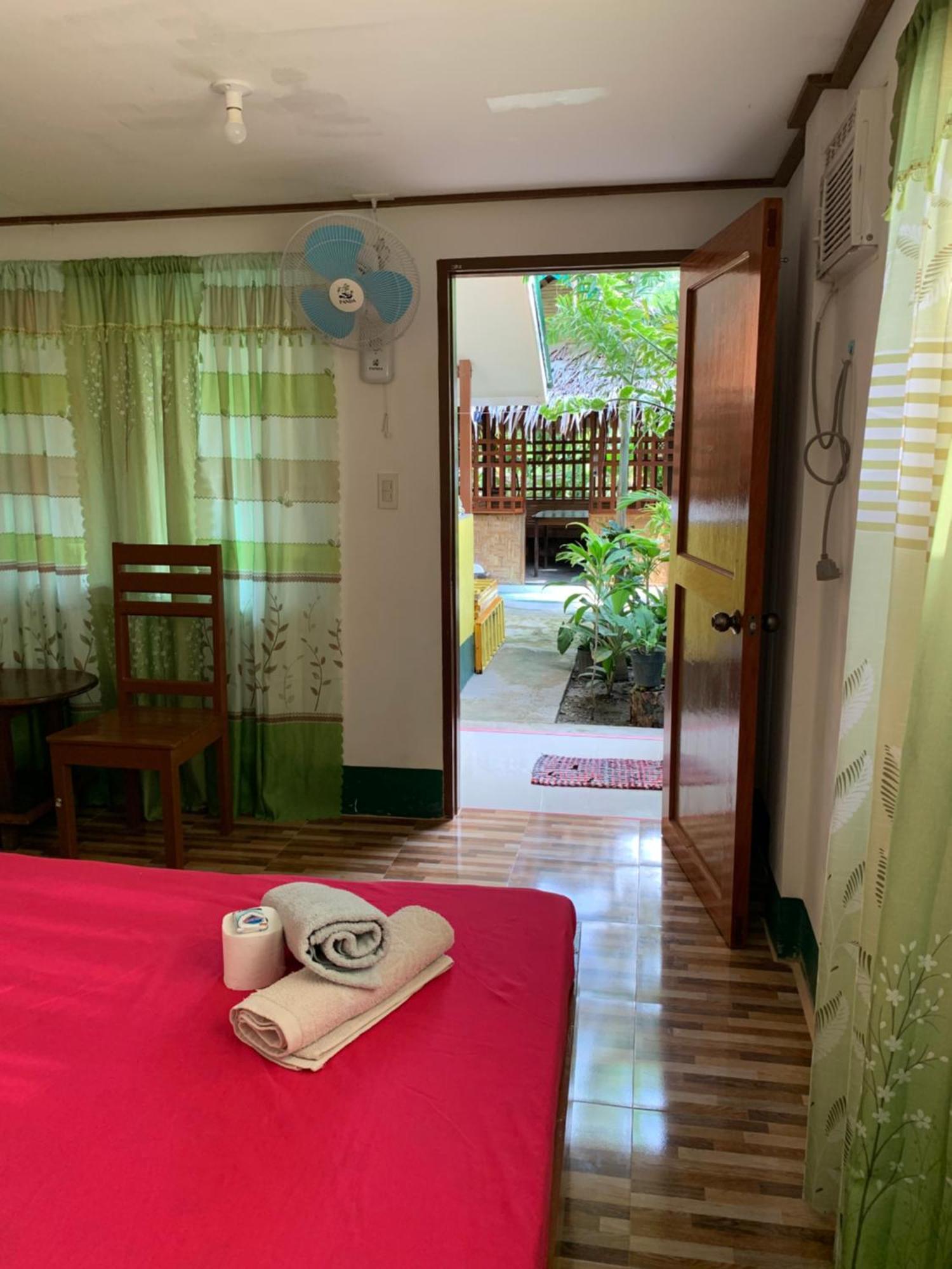 Divinagracia Cottages San Vicente  Exterior photo